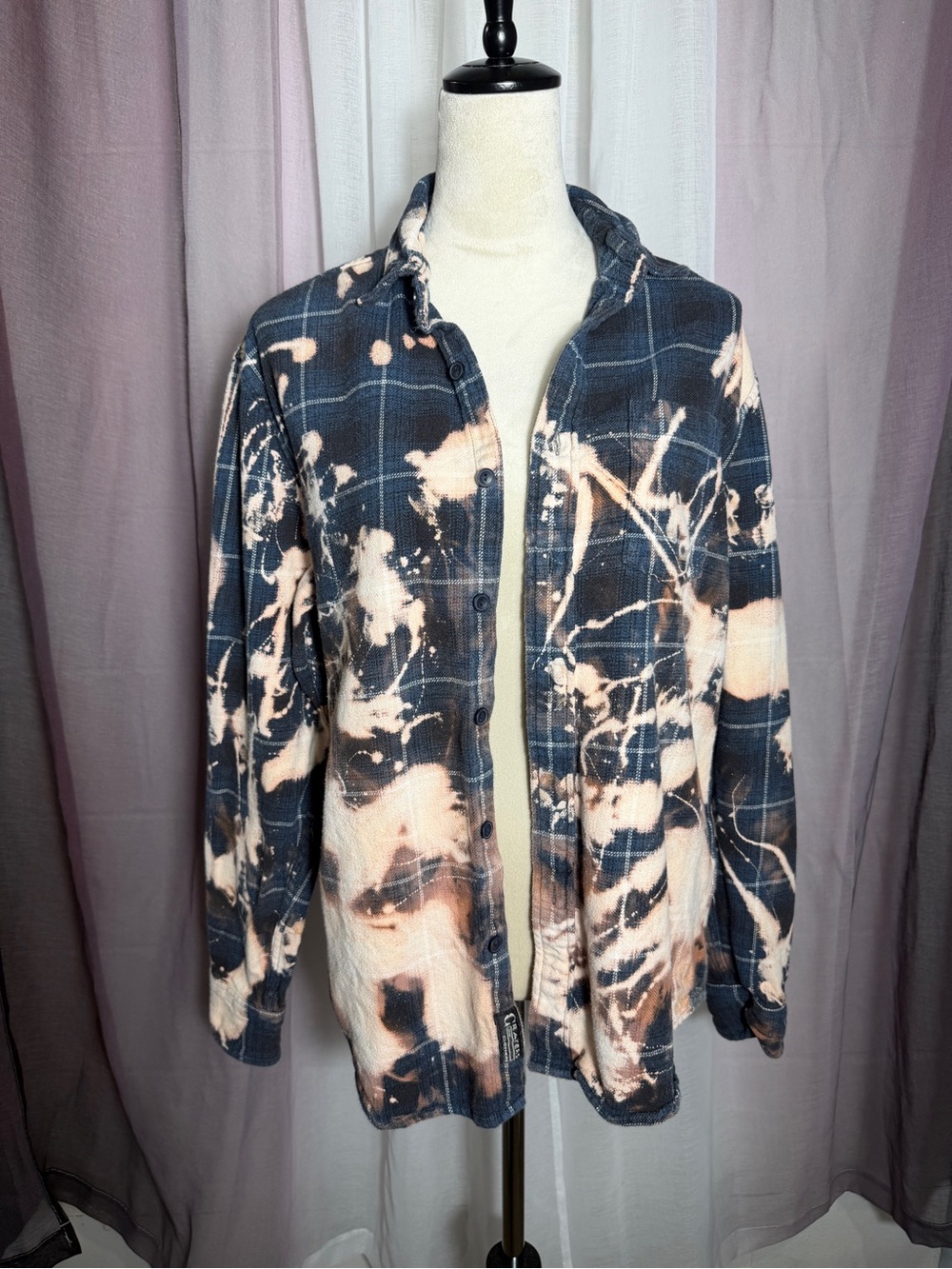 Bleached Splatter Line Navy Plaid Button-Up Flannel